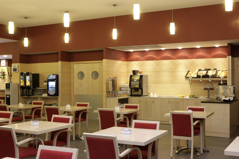 Holiday Inn Express Malaga Airport By Ihg Exterior photo