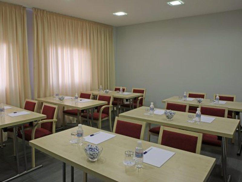 Holiday Inn Express Malaga Airport By Ihg Exterior photo